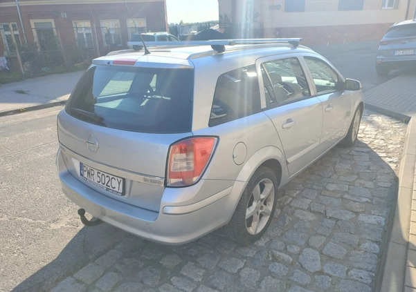 Opel Astra cena 9000 przebieg: 232885, rok produkcji 2006 z Miłosław małe 56